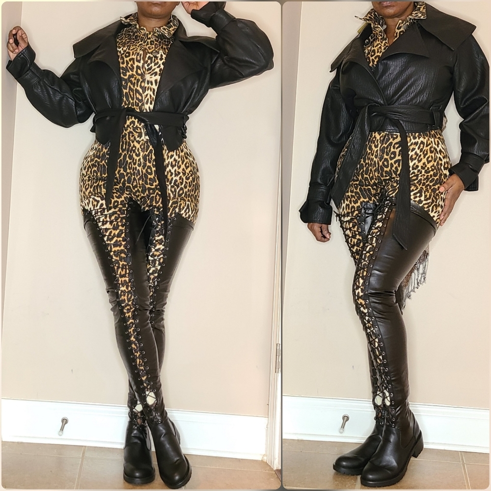 Lace up flat crotch high boots